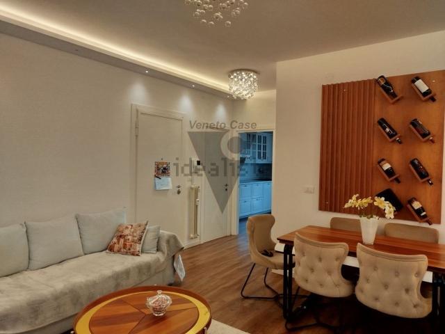 Appartamento in vendita di 90 m² in Via Livorno, 2