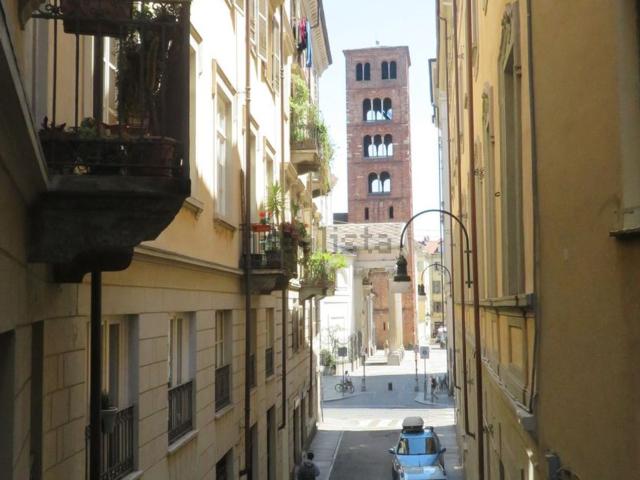 Appartamento in vendita di 90 m² in Via Lorenzo Valerio, 6