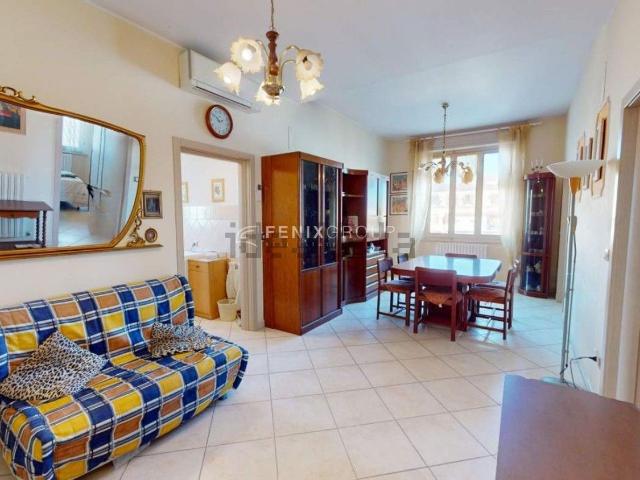 Appartamento in vendita di 90 m² in Via Luciano Manara, 34