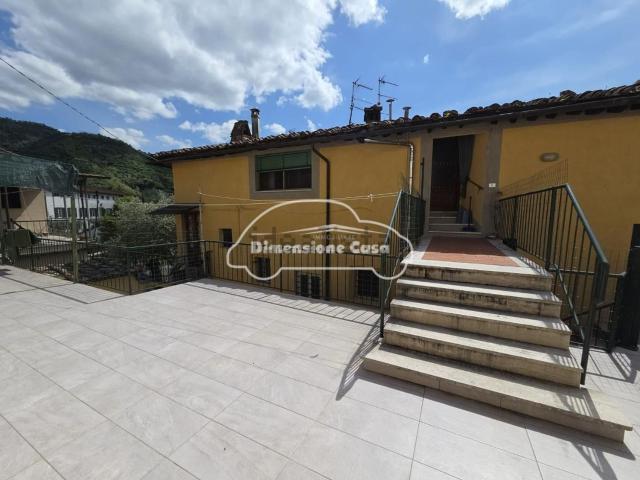 Appartamento in vendita di 90 m² in Via Ludovica