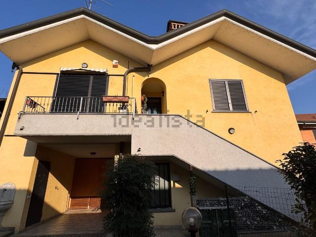 Appartamento in vendita di 90 m² in Via Luigi Cadorna, 11