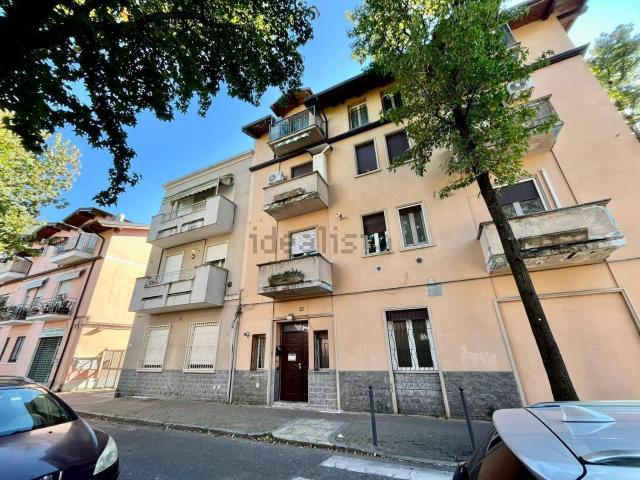 Appartamento in vendita di 90 m² in Via Luigi Pecchenini, 20