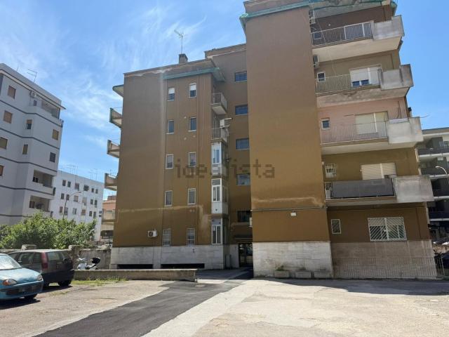 Appartamento in vendita di 90 m² in Via Magnaghi, 6