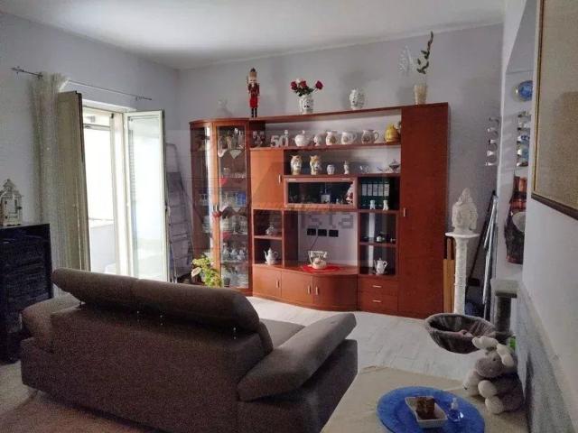 Appartamento in vendita di 90 m² in Via Magnisi