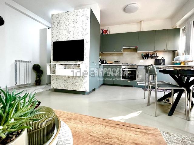Appartamento in vendita di 90 m² in Via Martiri di Belfiore, 8
