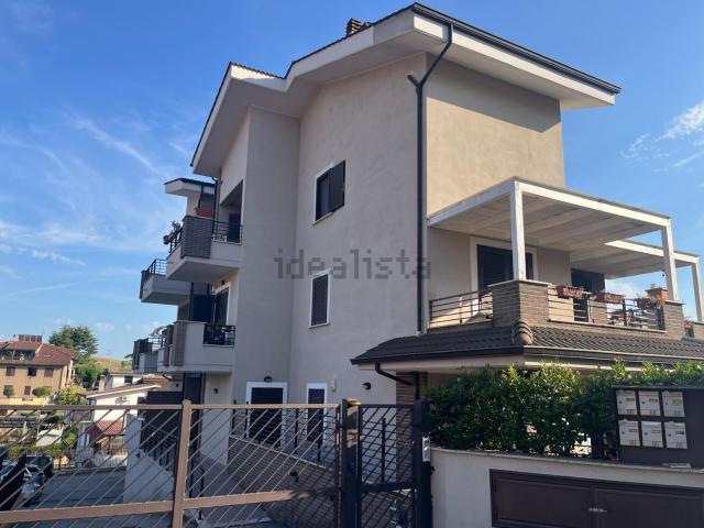 Appartamento in vendita di 90 m² in Via Marche, 89