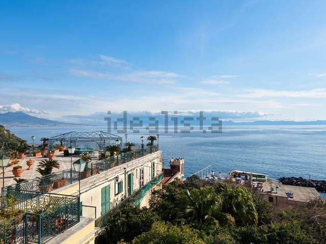 Appartamento in vendita di 90 m² in Via Marechiaro