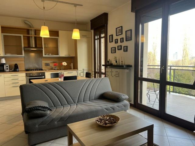 Appartamento in vendita di 90 m² in Via Massimo Samoggia