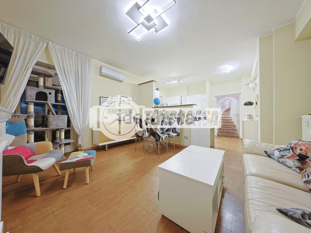 Appartamento in vendita di 90 m² in Via Matteo Tondi