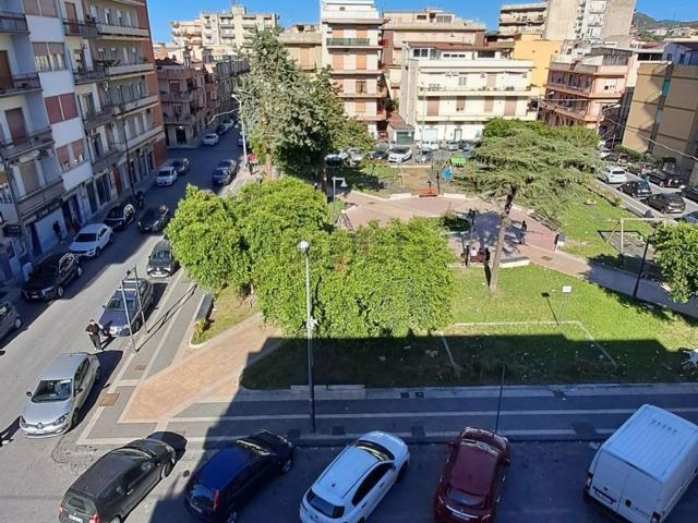 Appartamento in vendita di 90 m² in Via Med. d&apos Oro Stefano Cattafi, 23
