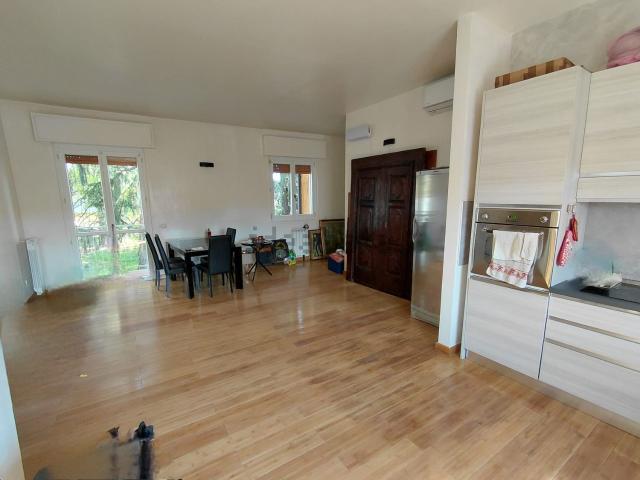 Appartamento in vendita di 90 m² in Via Michelangelo Buonarroti