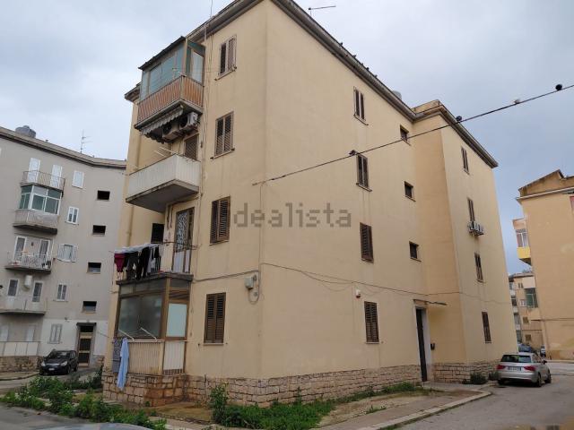 Appartamento in vendita di 90 m² in Via Michele Amari, 4