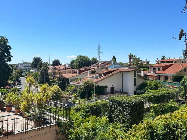 Appartamento in vendita di 90 m² in Via Monte Grappa, 40