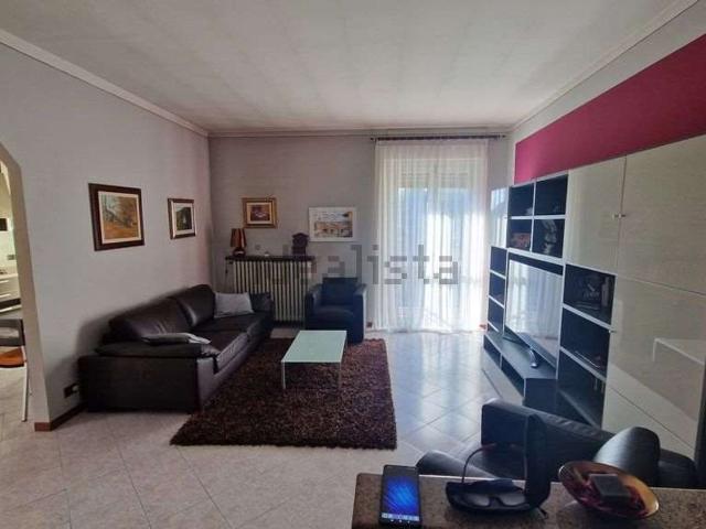 Appartamento in vendita di 90 m² in Via Monte Grappa