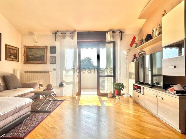 Appartamento in vendita di 90 m² in Via Monte Rosa