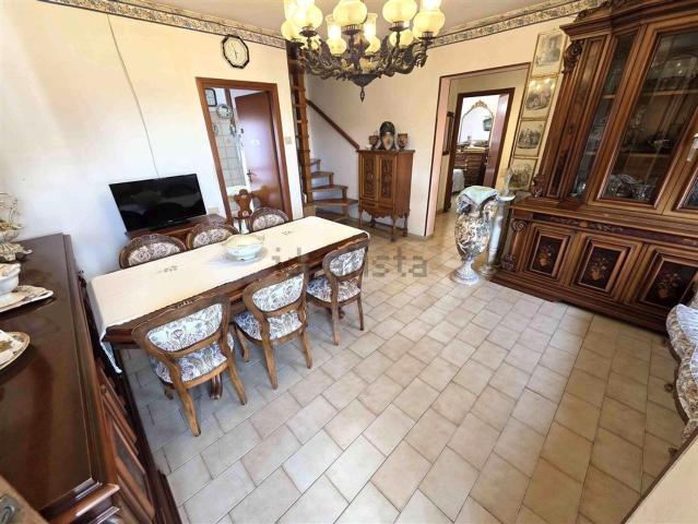 Appartamento in vendita di 90 m² in Via Montegrappa, 52