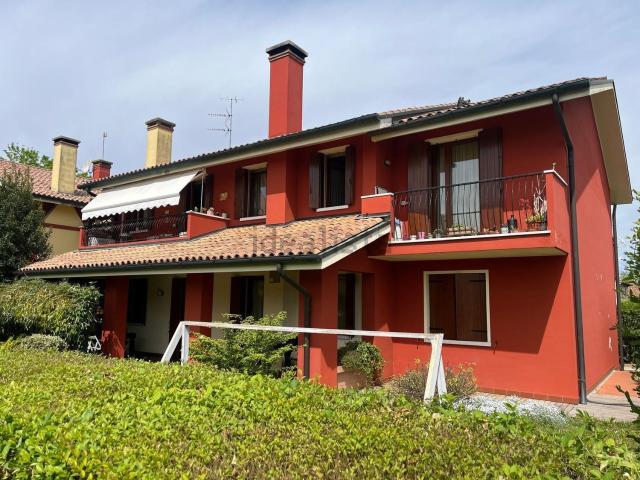 Appartamento in vendita di 90 m² in Via Montegrappa, 1