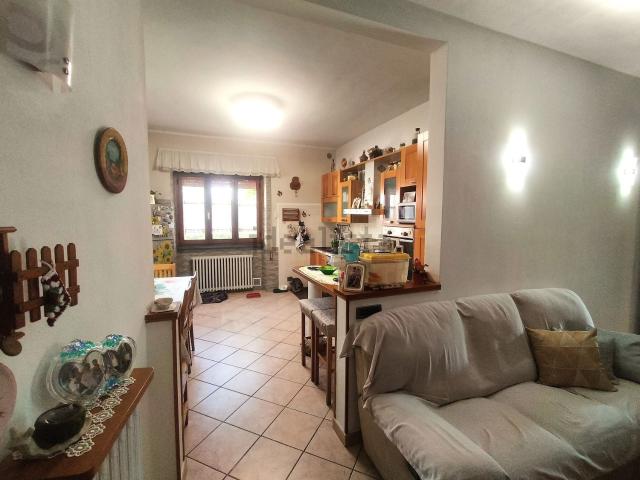 Appartamento in vendita di 90 m² in Via Modenese