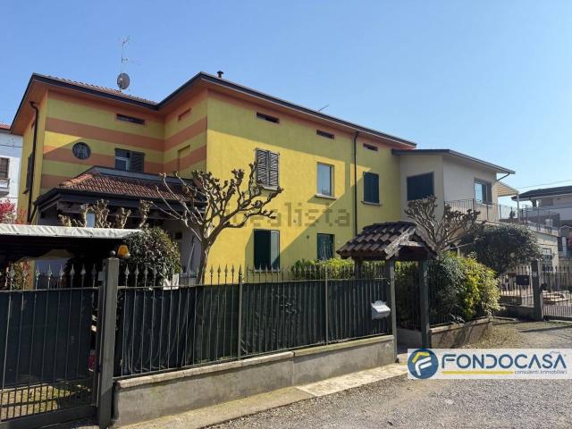 Appartamento in vendita di 90 m² in Via Molinara, 75