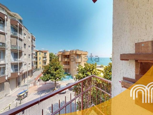 Appartamento in vendita di 90 m² in Via Nazario Sauro, 96