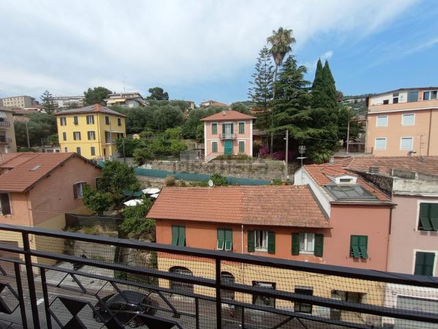 Appartamento in vendita di 90 m² in Via Nazionale, 35