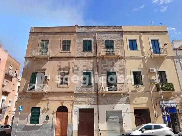 Appartamento in vendita di 90 m² in Via Nicolò Riccio, 42