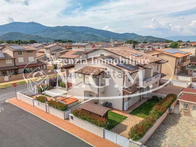 Appartamento in vendita di 90 m² in Via Nilde Iotti, 61