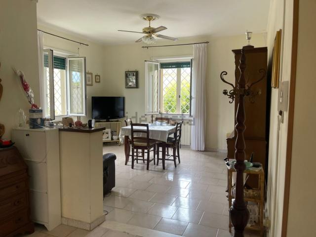 Appartamento in vendita di 90 m² in Via Nisida, 7