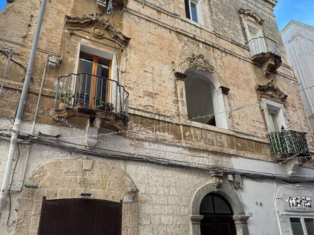 Appartamento in vendita di 90 m² in Via Orazio Comes