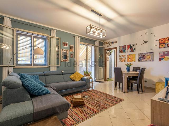 Appartamento in vendita di 90 m² in Via Oreste Lo Valvo, 40
