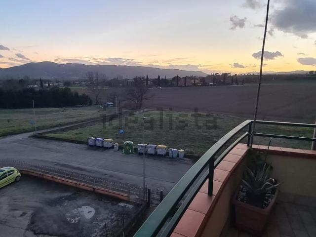 Appartamento in vendita di 90 m² in Via Paolo Ceccarelli