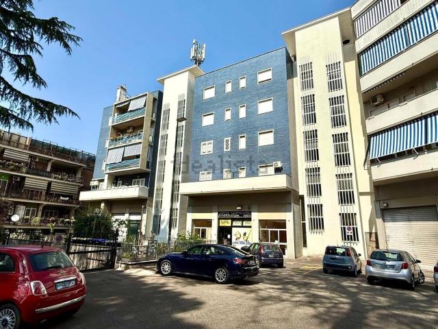 Appartamento in vendita di 90 m² in Via Padre Alberto Grammatico, 52
