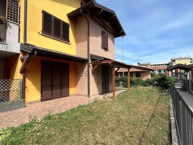 Appartamento in vendita di 90 m² in Via Padre Angelo Ubiali