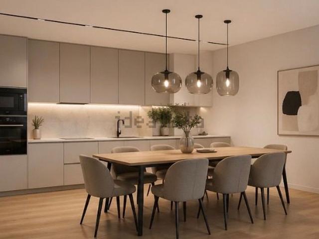 Appartamento in vendita di 90 m² in Via Paluzza, 4
