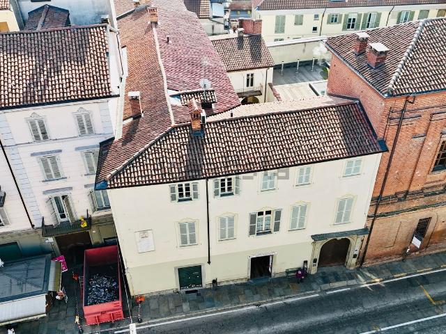 Appartamento in vendita di 90 m² in Via Palazzo di Città, 3