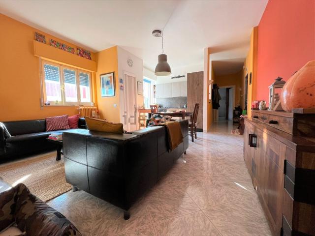 Appartamento in vendita di 90 m² in Via Papa Pio XII, 4