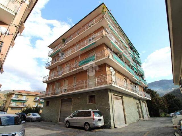 Appartamento in vendita di 90 m² in Via Parma, 400