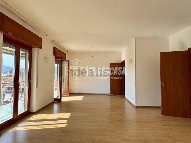 Appartamento in vendita di 90 m² in Via Pasquale Amato