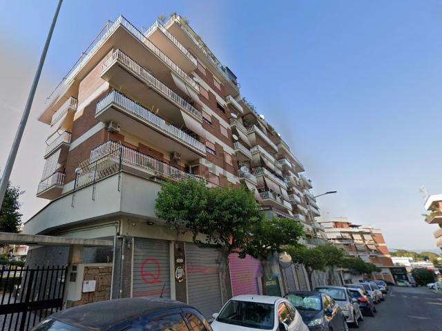 Appartamento in vendita di 90 m² in Via Petrarca