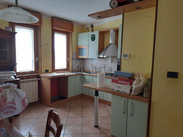 Appartamento in vendita di 90 m² in Via Pineta