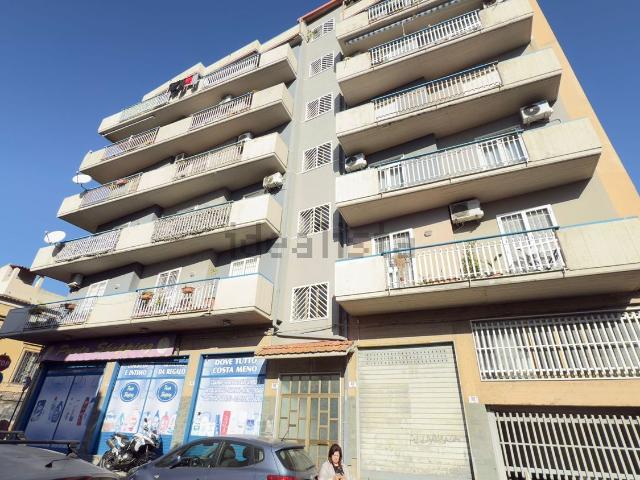 Appartamento in vendita di 90 m² in Via Pidatella