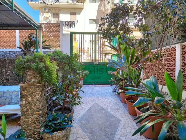 Appartamento in vendita di 90 m² in Via Pietro Da Messina