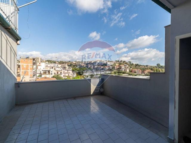 Appartamento in vendita di 90 m² in Via Pietro Novelli, 51