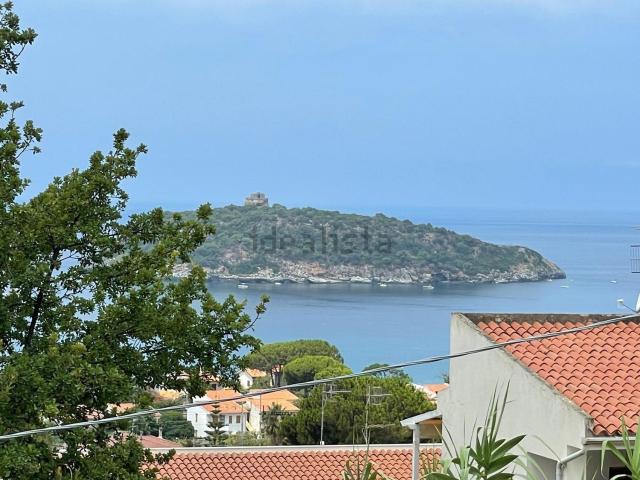 Appartamento in vendita di 90 m² in Via Pietra Rossa