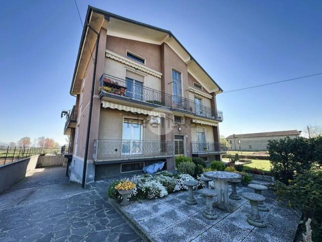 Appartamento in vendita di 90 m² in Via Pontoglio Don Luigi, 23