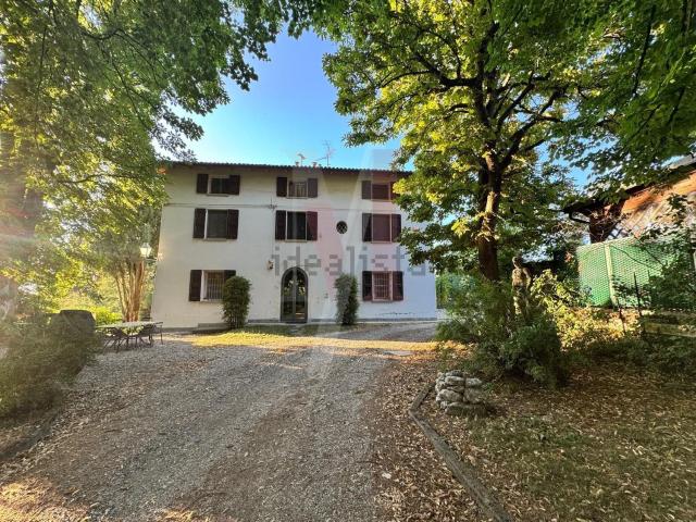 Appartamento in vendita di 90 m² in Via Poggio