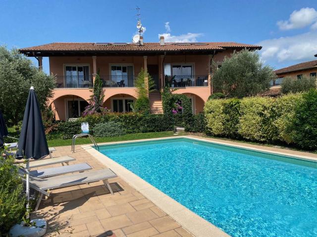 Appartamento in vendita di 90 m² in Via Porte Rosse, 24