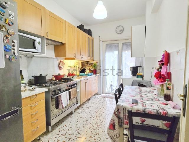 Appartamento in vendita di 90 m² in Via Prenestina Antica