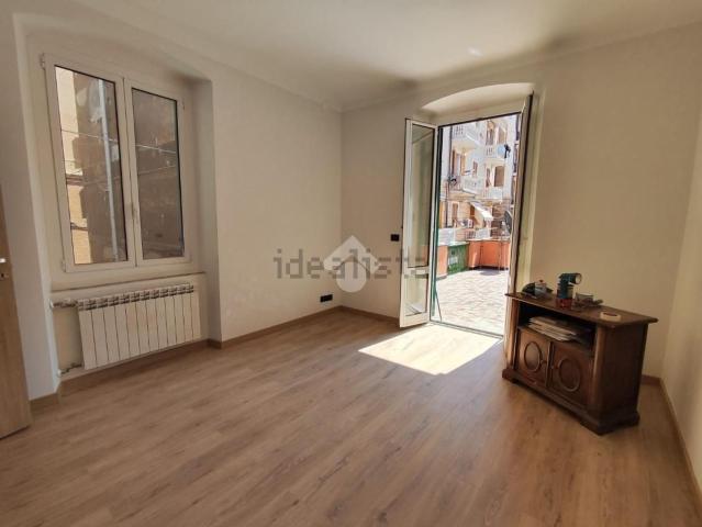 Appartamento in vendita di 90 m² in Via Ramiro Ginocchio, 13