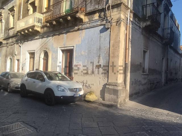 Appartamento in vendita di 90 m² in Via Regina Elena, 70
